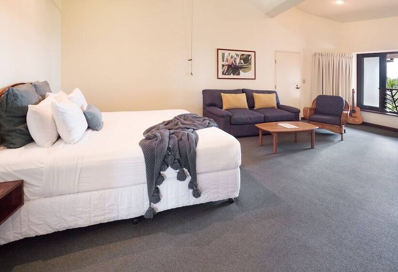 스위트 킹사이즈 침대, Beach Hotel Resort