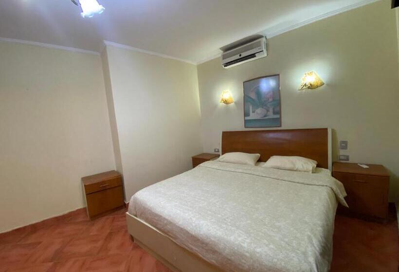 آپارتمان 1 خوابه با چشم‌انداز استخر, Porto Marina Resort Apartments Familie