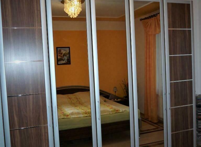 חדר דלוקס יחיד, Messe Zimmer In Geteilter Wohnung