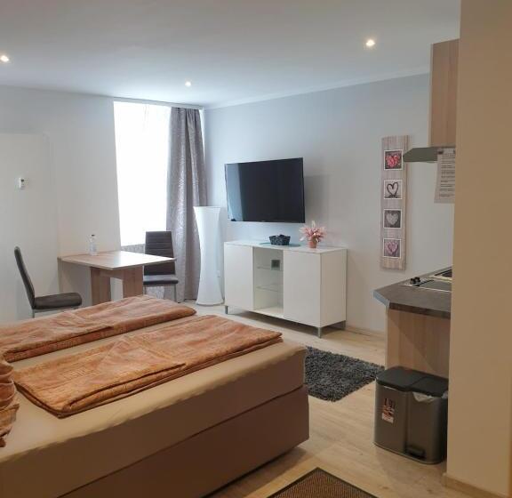 Апартаменты Deluxe 1 Спальня, Hausner`s Hotel  Studio Apartments
