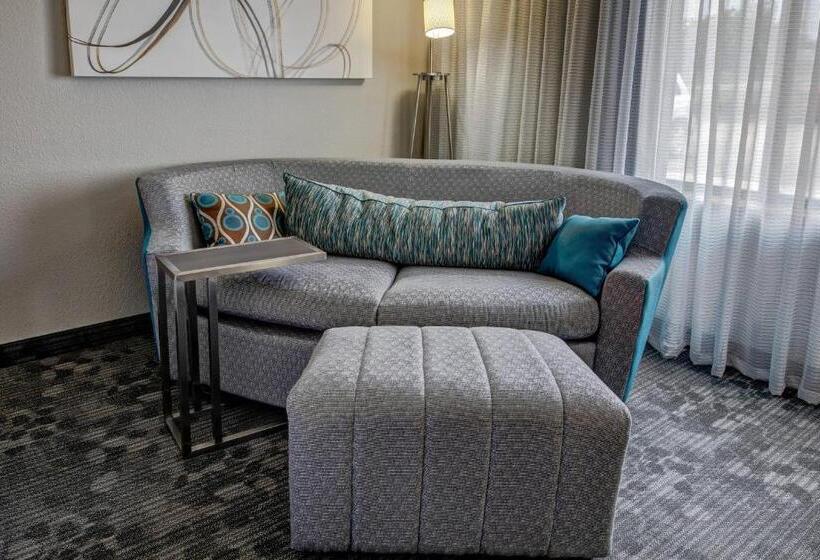 스탠다드 스튜디오 킹침대, Courtyard By Marriott Troy