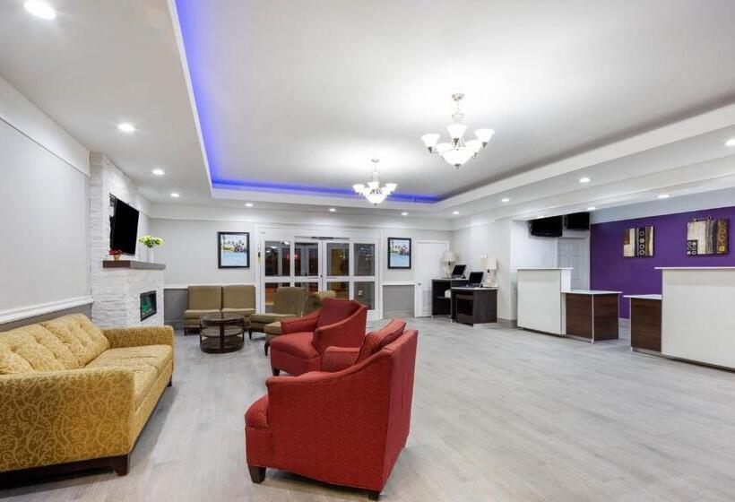 Номер Executive Кровать Кинг, La Quinta Inn & Suites By Wyndham Raymondville