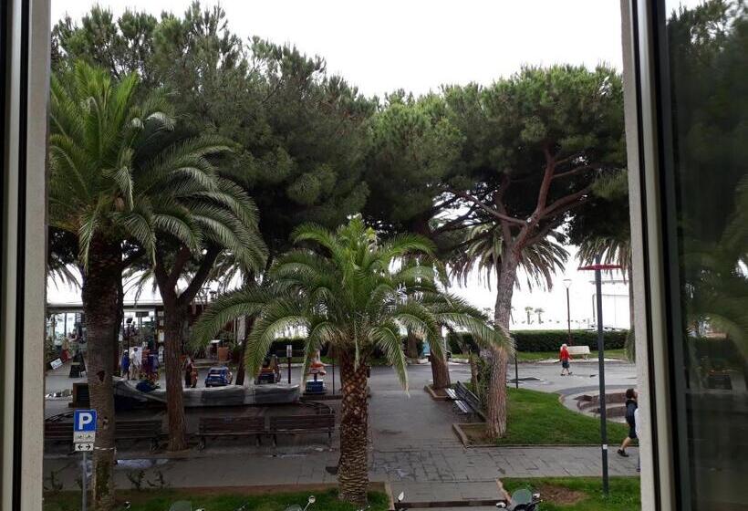Номер Стандарт Вид на Море, San Pietro Palace