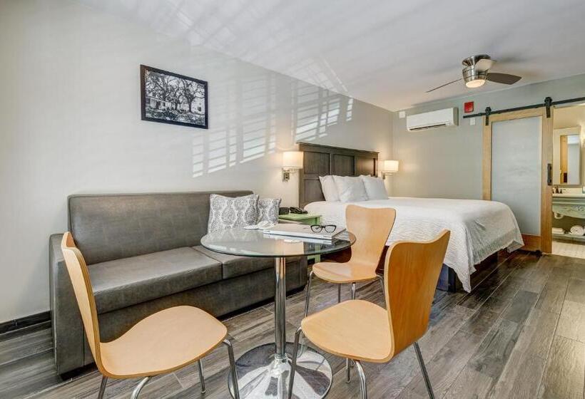 Номер Стандарт, Seven Hills Suites