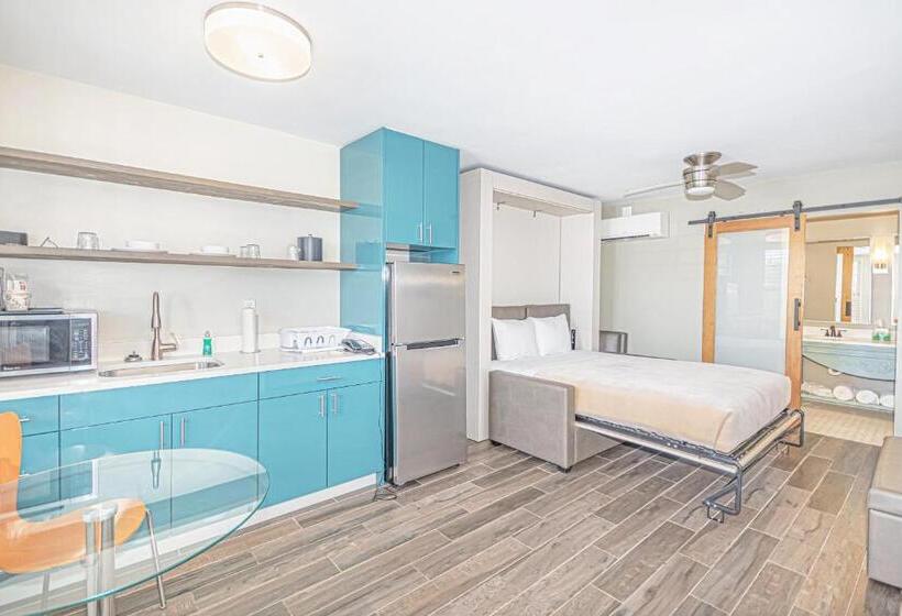 Номер Стандарт, Seven Hills Suites