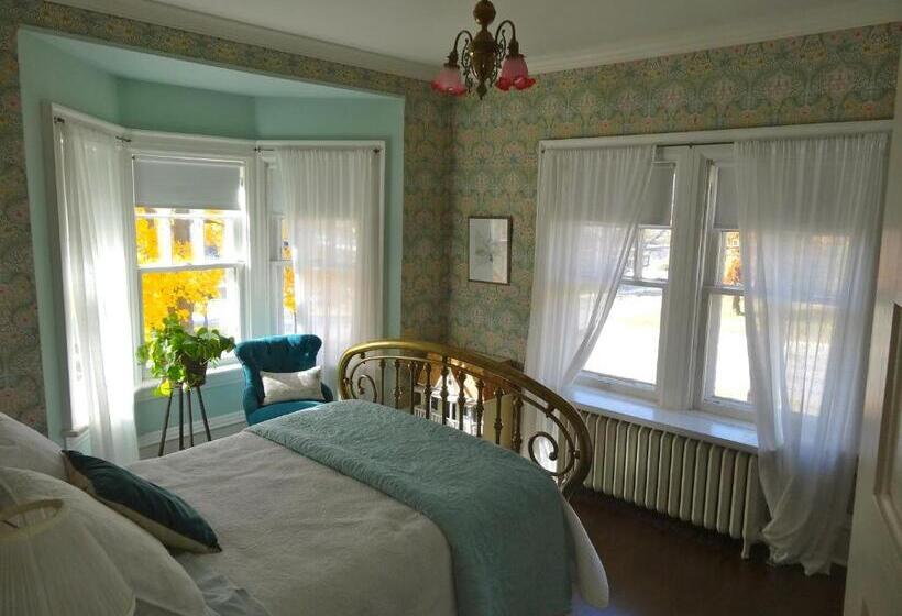 Номер Deluxe, The Captain S House Heritage Bed & Breakfast