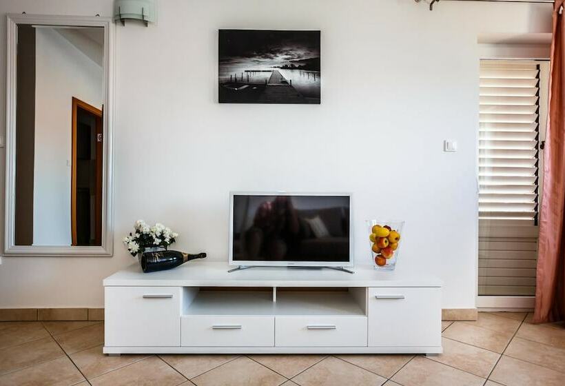 آپارتمان راحتی 1 خوابه, Mare & Mons Deluxe Apartments