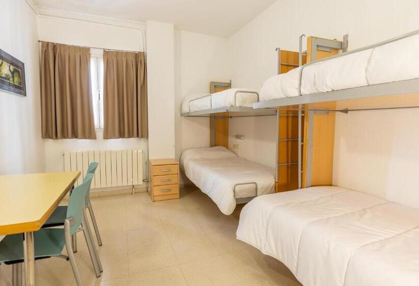 スタンダードトリプルルーム, Albergue Inturjoven Sierra Nevada   Hostel
