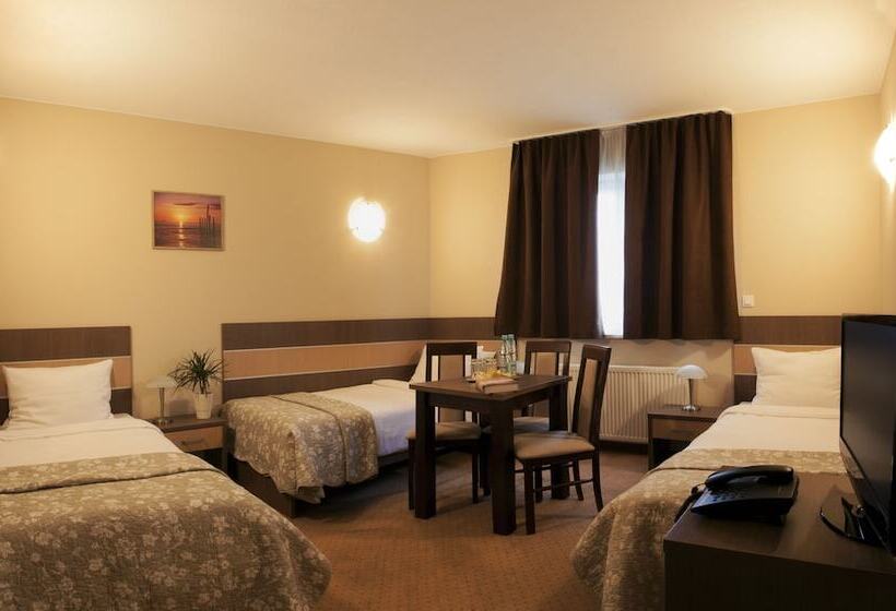 Номер Стандарт Трехместный, Sleep Wrocław