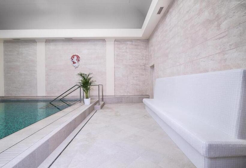 标准间, Windsor Spa