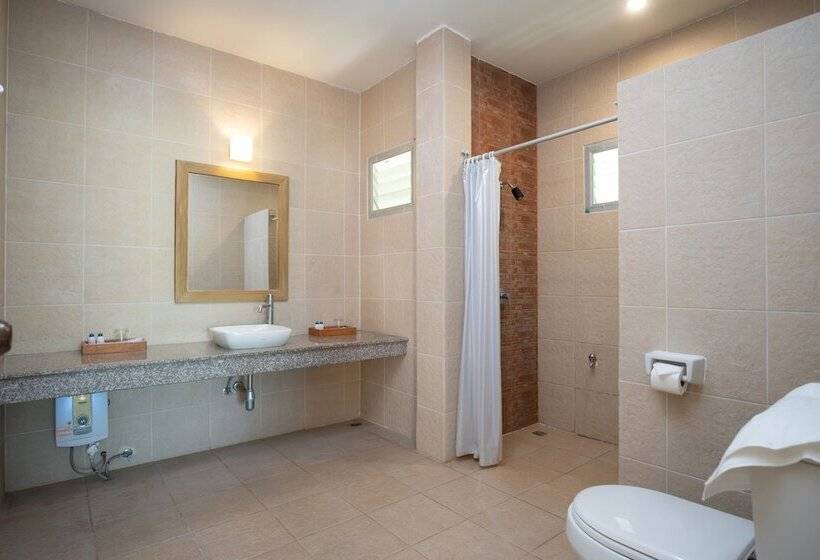 Дом 3 Спальни, Thara Cholapruek Resort