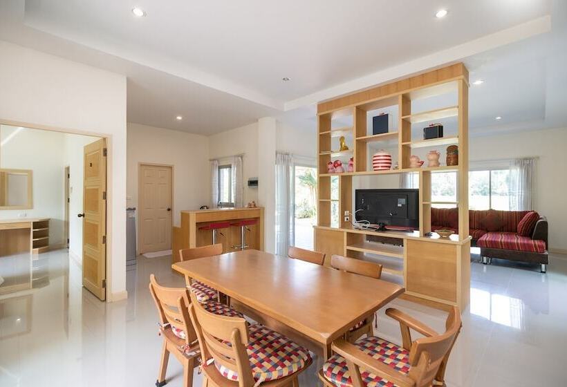 Дом 3 Спальни, Thara Cholapruek Resort