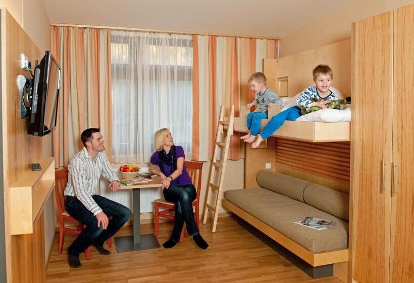 Четырехместный Номер Стандарт, Jufa Hotel Grünau Im Almtal