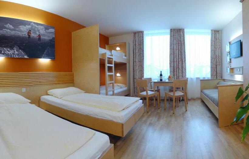 Четырехместный Номер Стандарт, Jufa Hotel Grünau Im Almtal