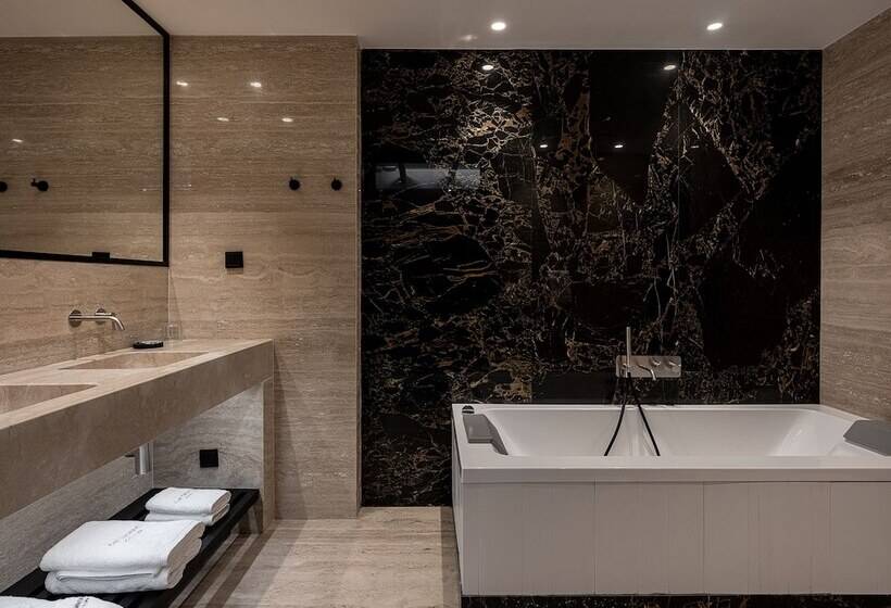 패밀리 스위트, The Tanneries Hotel & Spa