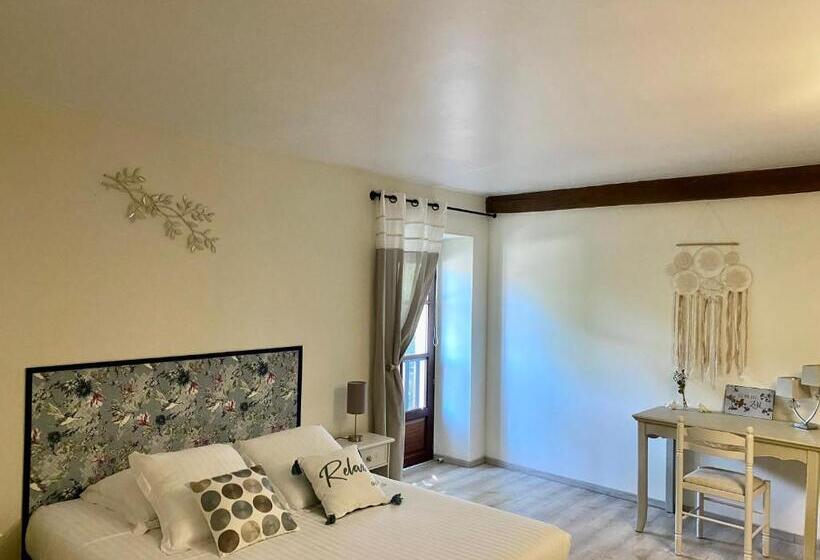 Номер Стандарт Трехместный, Maison Belles Pierres