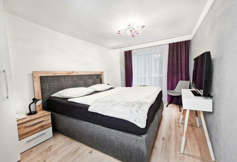 Номер Стандарт, Lärchenhof