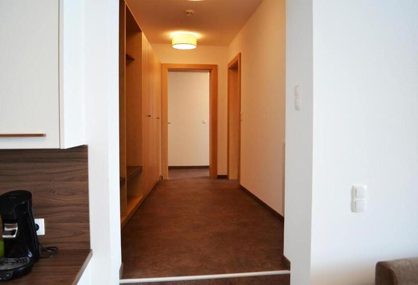 Апартаменты 2 Спальни, Poltehof