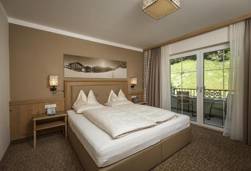 Люкс Повышенной Комфортности, Zillergrundrock Luxury Mountain Resort