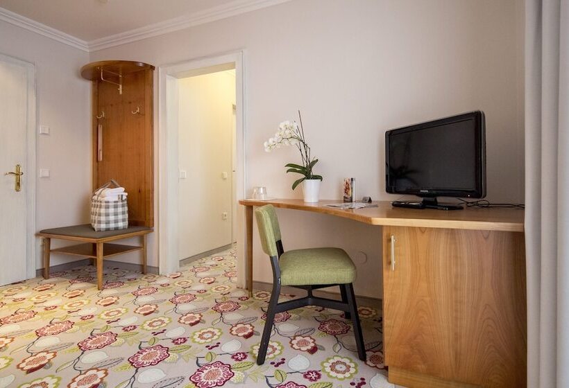 Семейные Апартаменты, Familienhotel Felsenhof