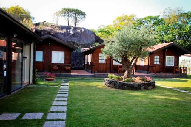 اتاق استاندارد, Etna Hut