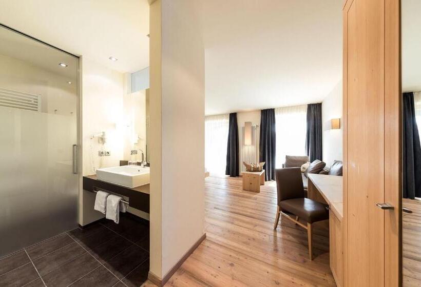 Полулюкс с Балконом, Green Luxury Hotel Pfösl