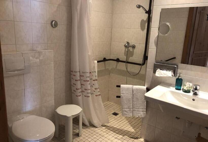 Полулюкс, Das Waldhotel   Genuss & Wellness Am Notschreipass
