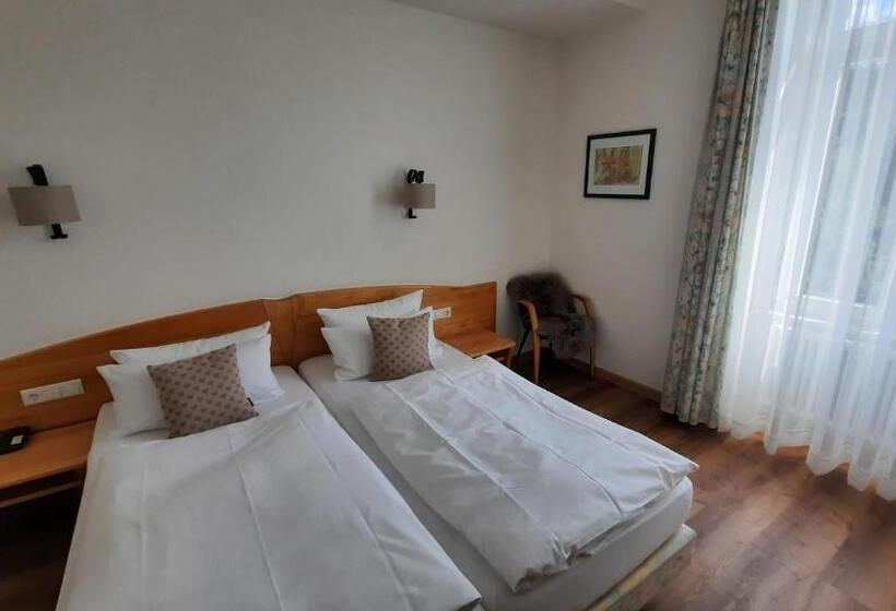 Полулюкс, Das Waldhotel   Genuss & Wellness Am Notschreipass