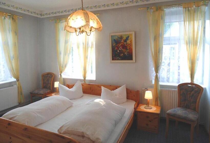 Номер Стандарт Трехместный, Krone