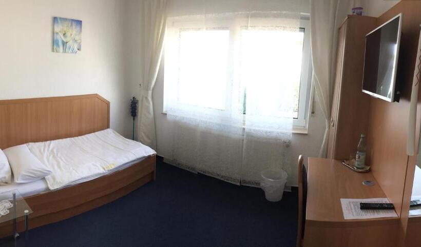 Chambre Standard Individuelle, Garten