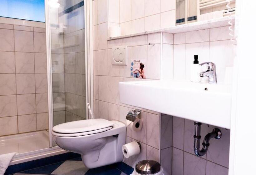 Номер Стандарт с Террасой, Landhotel Baumwipfel