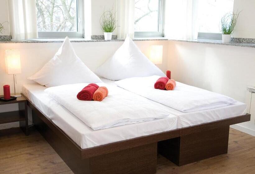 Четырехместный Номер Стандарт, Hostel Köln