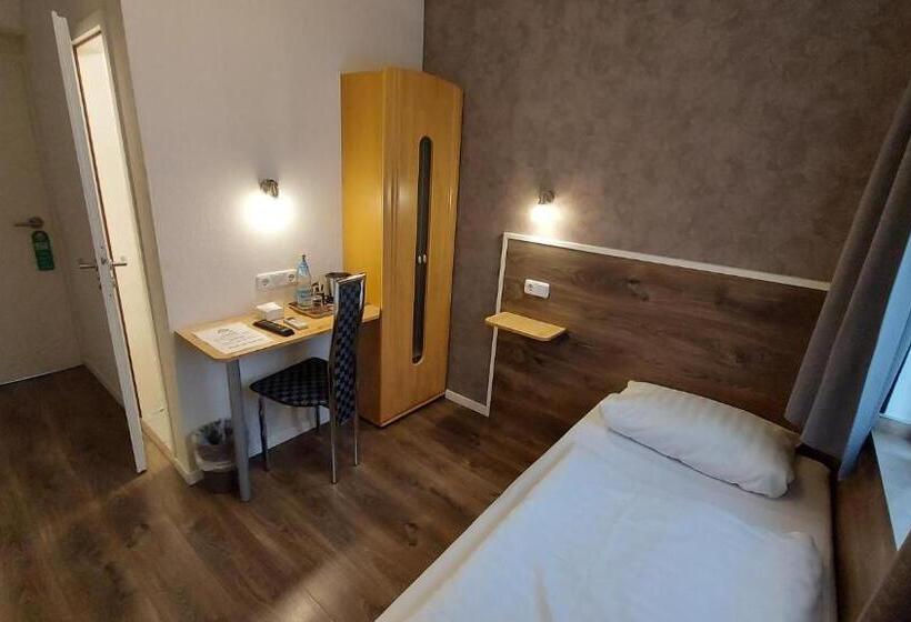 اتاق عادی یک تخته, Müller Köln