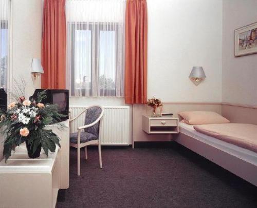 غرفة كلاسيكية فردية, Skada City Cölln