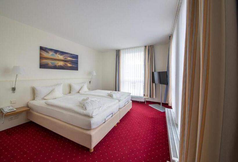 Deniz Manzaralı Süit, Michels Strandhotel Germania