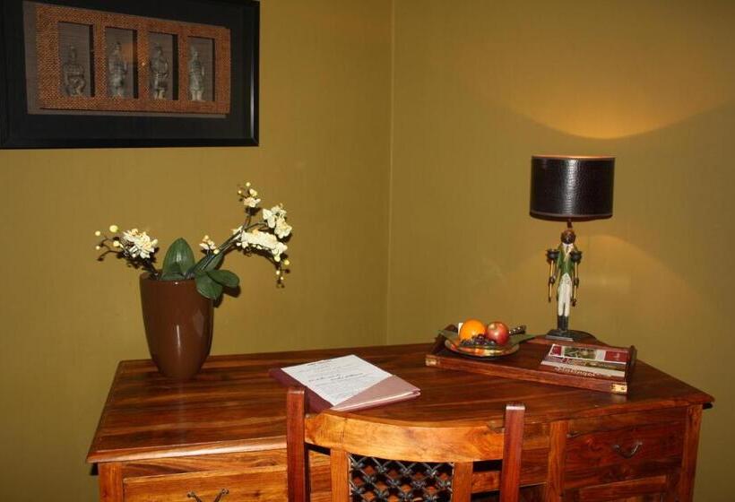 Люкс Комфорт, Art Hotel Neckar