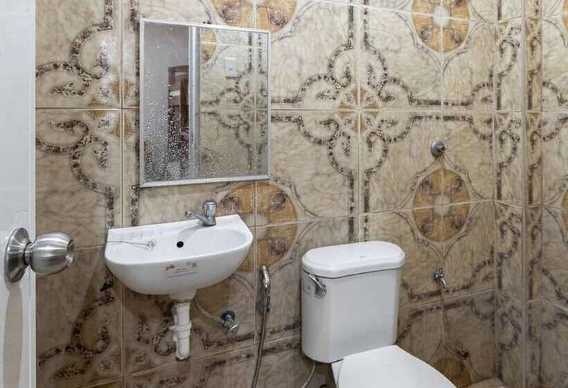 اتاق خانوادگی, Coffeeswings Lodging House