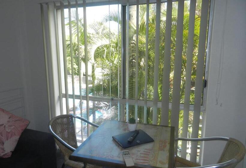 Номер Стандарт, Oceanside Hawks Nest