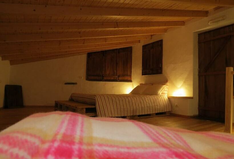 Дом 2 Спальни, Casas Da Encosta