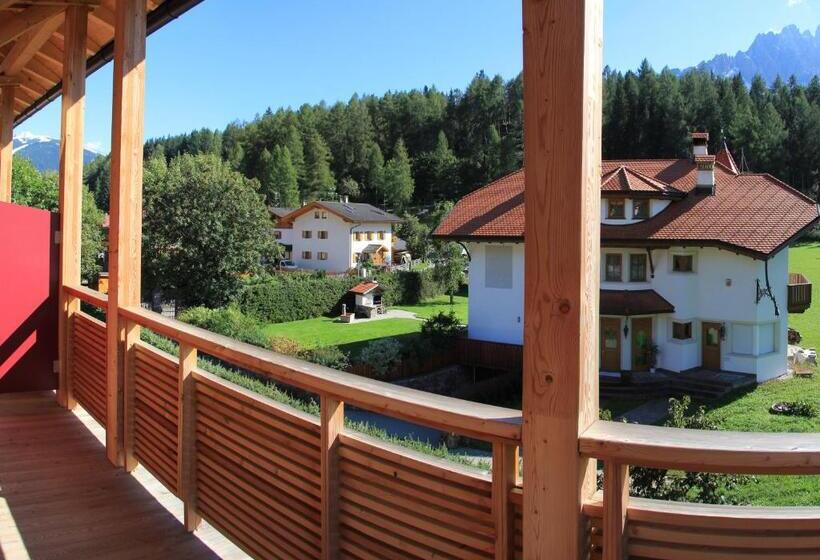 Люкс с Балконом, Garni   Hotel Am Burghuegel
