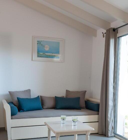 2-Bedroom Classic Apartment, Résidence Marina Di Santa Giulia