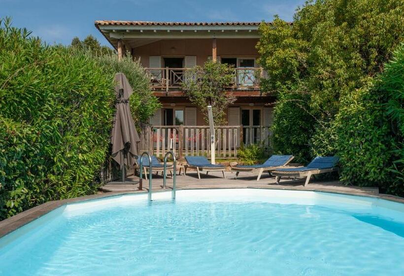 Дом 3 Спальни, Résidence Marina Di Santa Giulia
