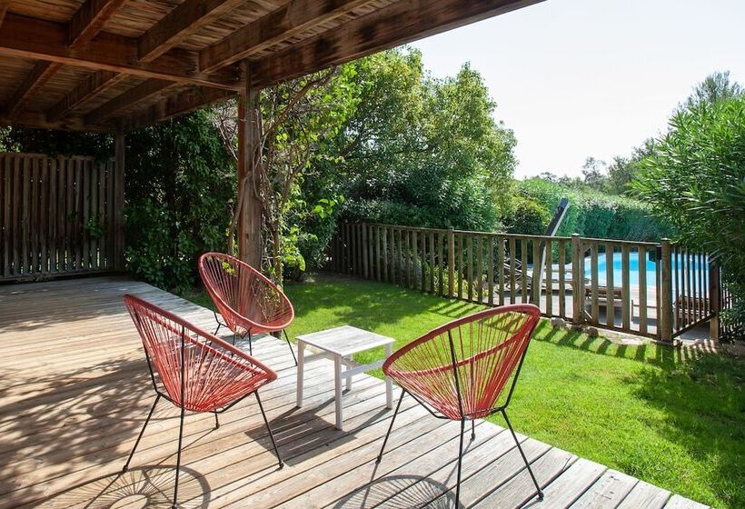 Дом 3 Спальни, Résidence Marina Di Santa Giulia