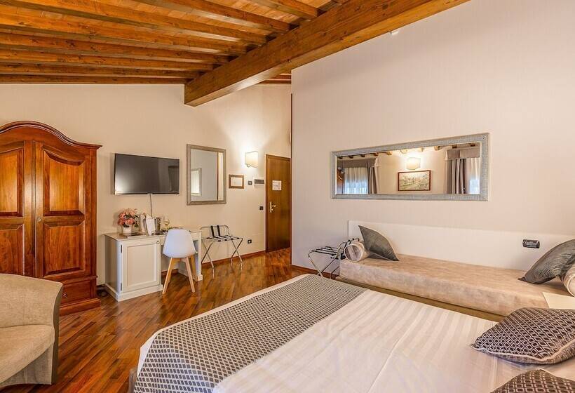 Номер Стандарт Трехместный, Villa Cariola