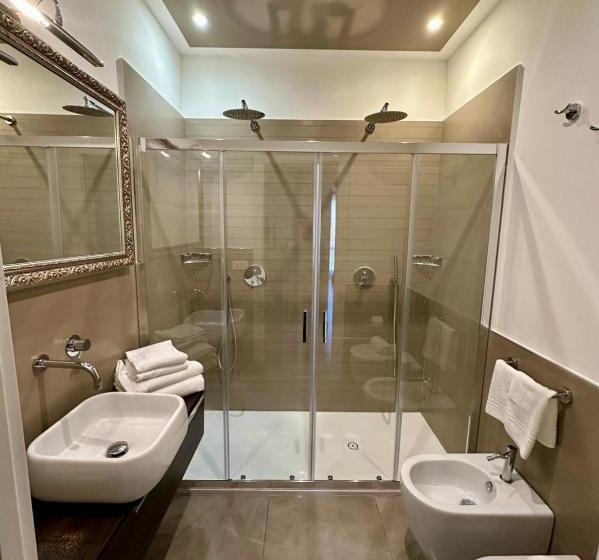 Номер Deluxe, Liberty Palace