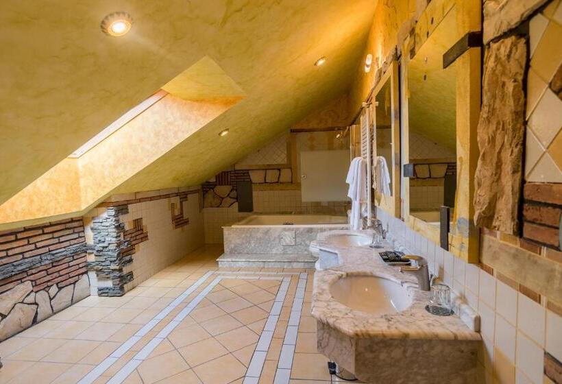 Трехместный Номер Superior, Spa Villa Pasiega