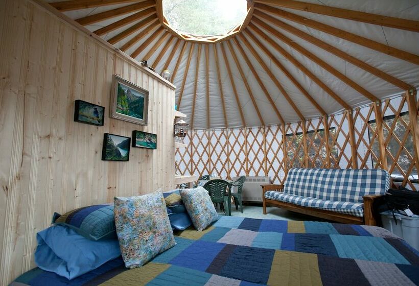 Хижина, Orca Island Cabins