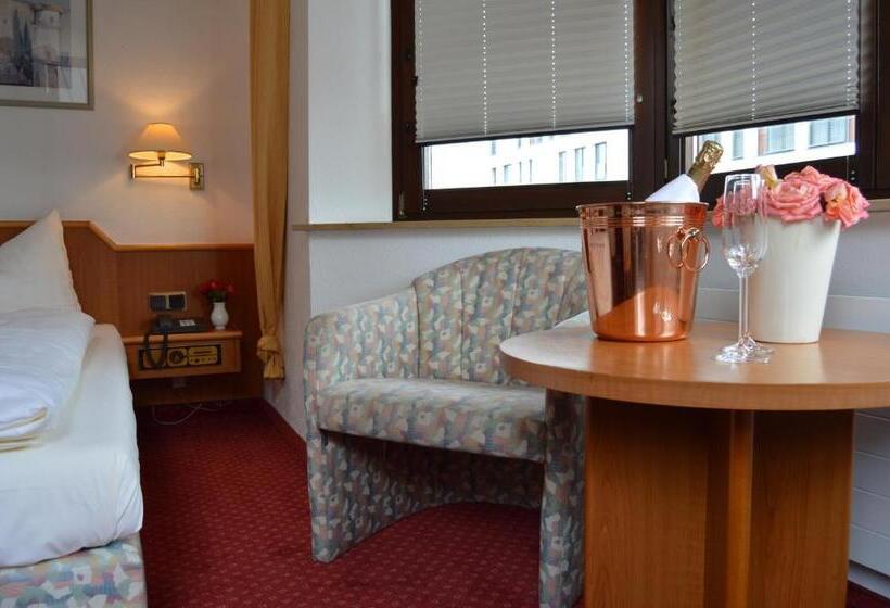 Номер Стандарт, Arkaden Hotel Kelkheim