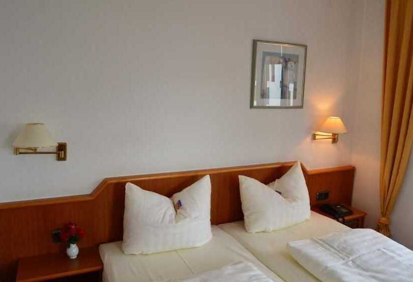 Семейный Номер, Arkaden Hotel Kelkheim