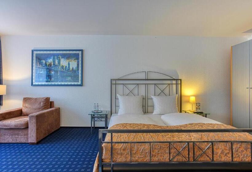 Четырехместный Номер Стандарт, Centro Hotel Braunschweig, Trademark Collection By Wyndham
